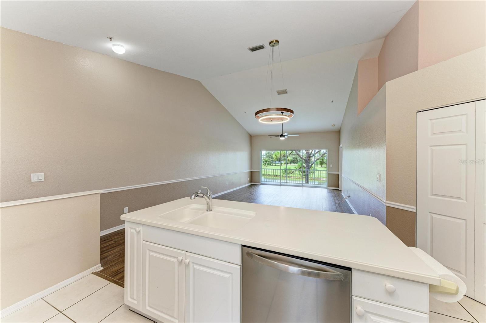 6618 PINEVIEW TER #6618