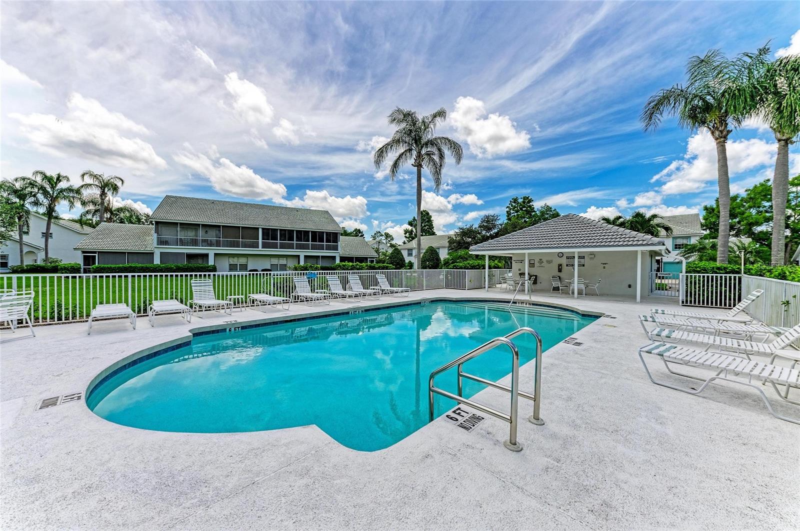 6618 PINEVIEW TER #6618
