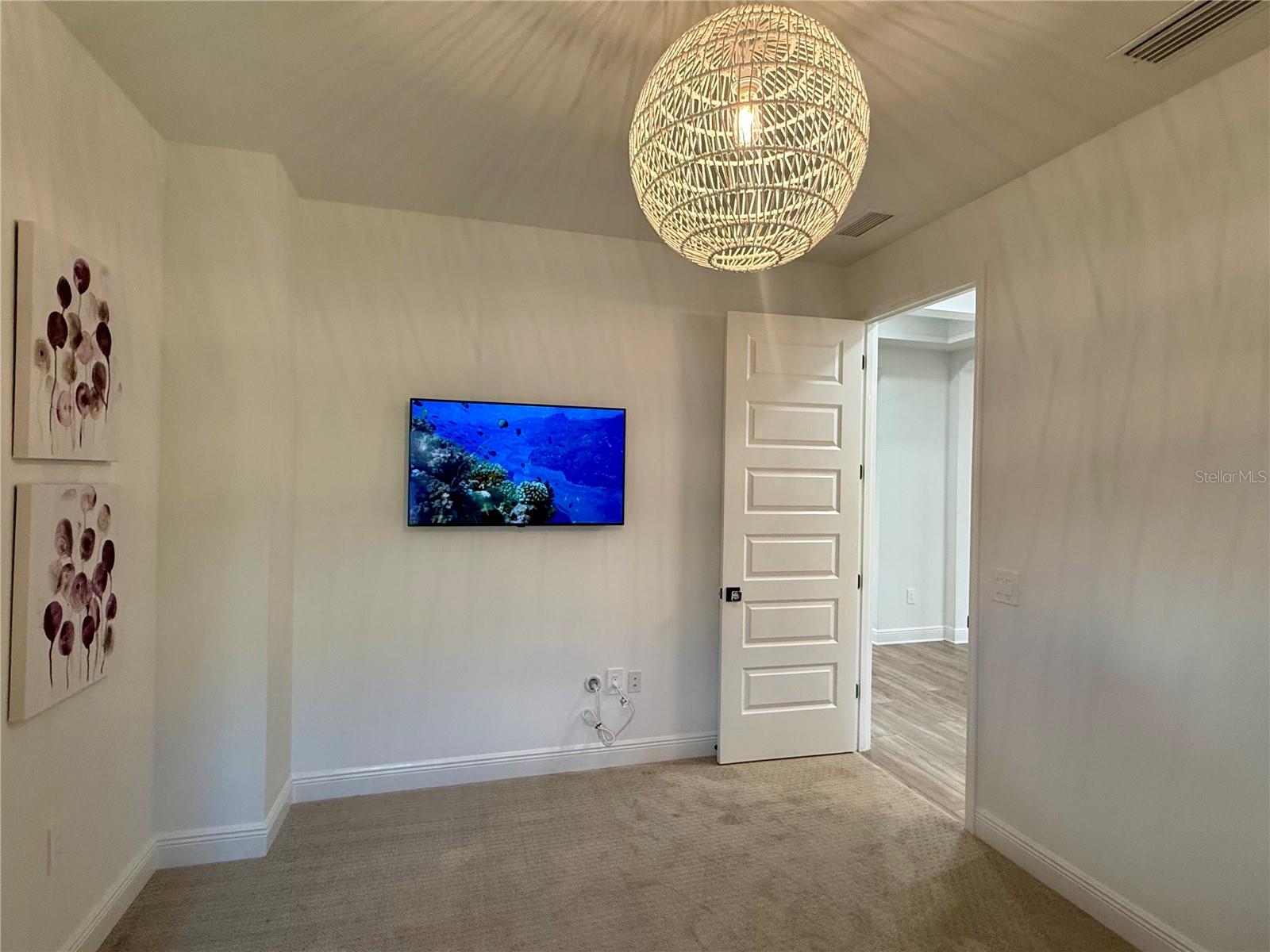 1007 WATERLINE CT