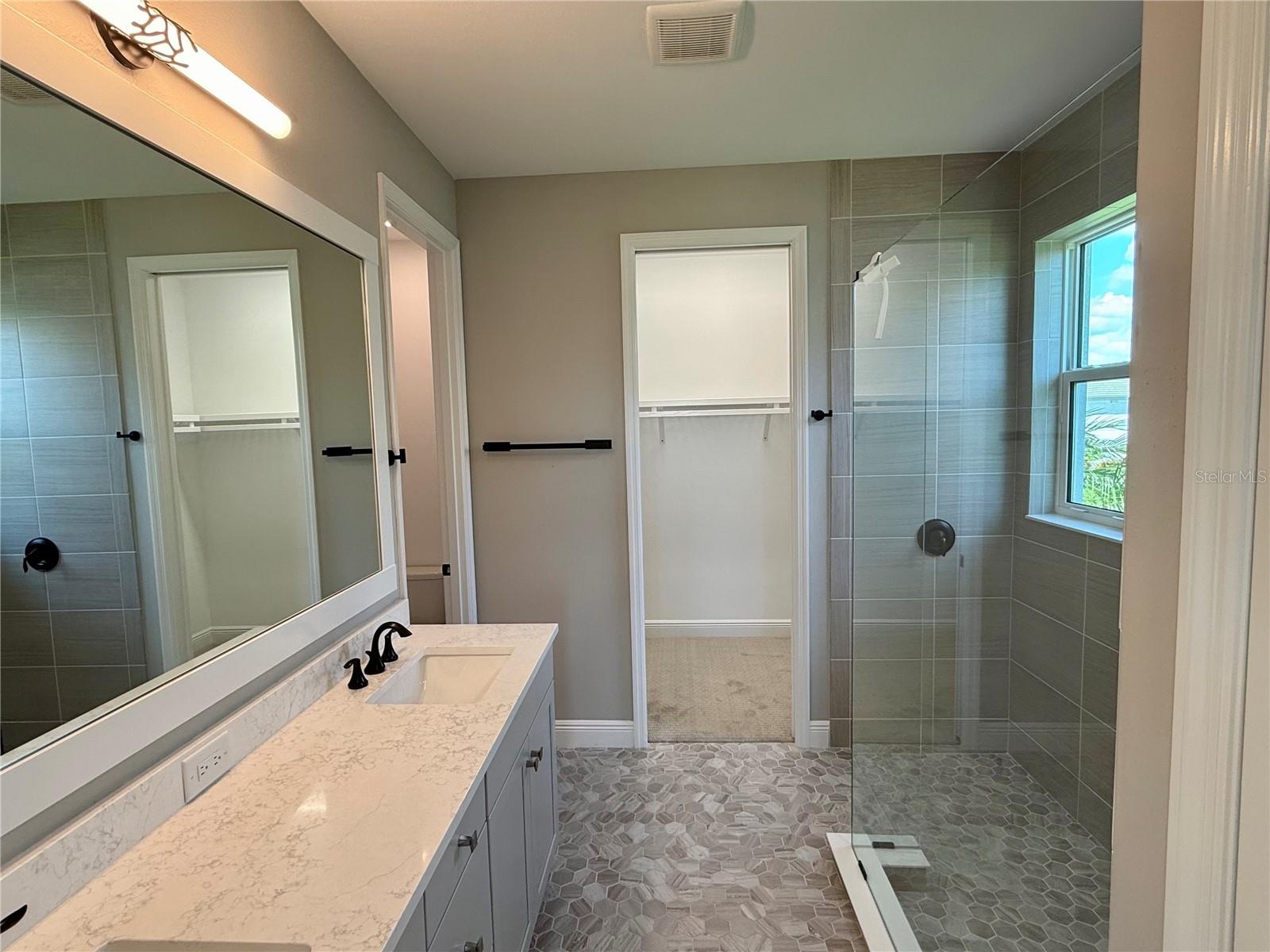 1007 WATERLINE CT