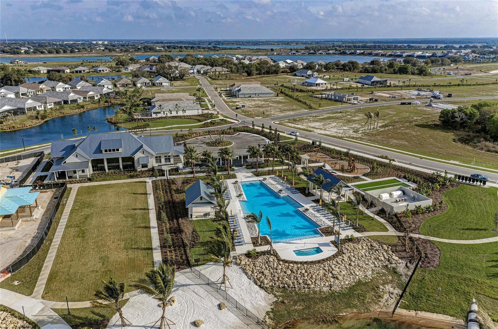 1007 WATERLINE CT