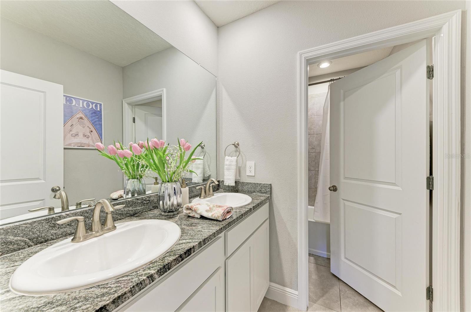 5238 GROVE MILL LOOP