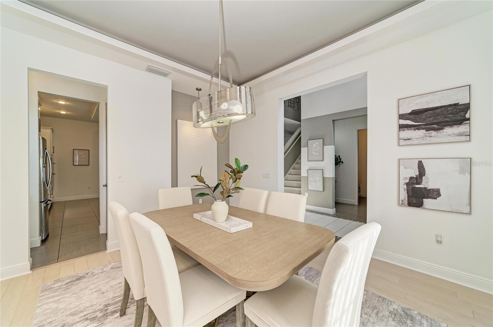 826 HONEYFLOWER LOOP