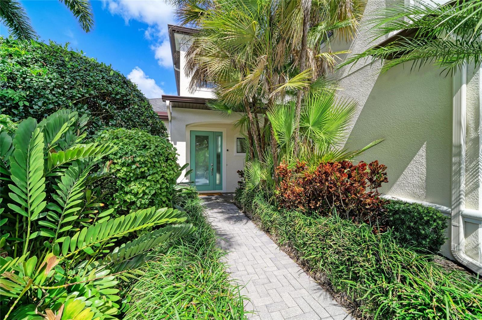 826 HONEYFLOWER LOOP