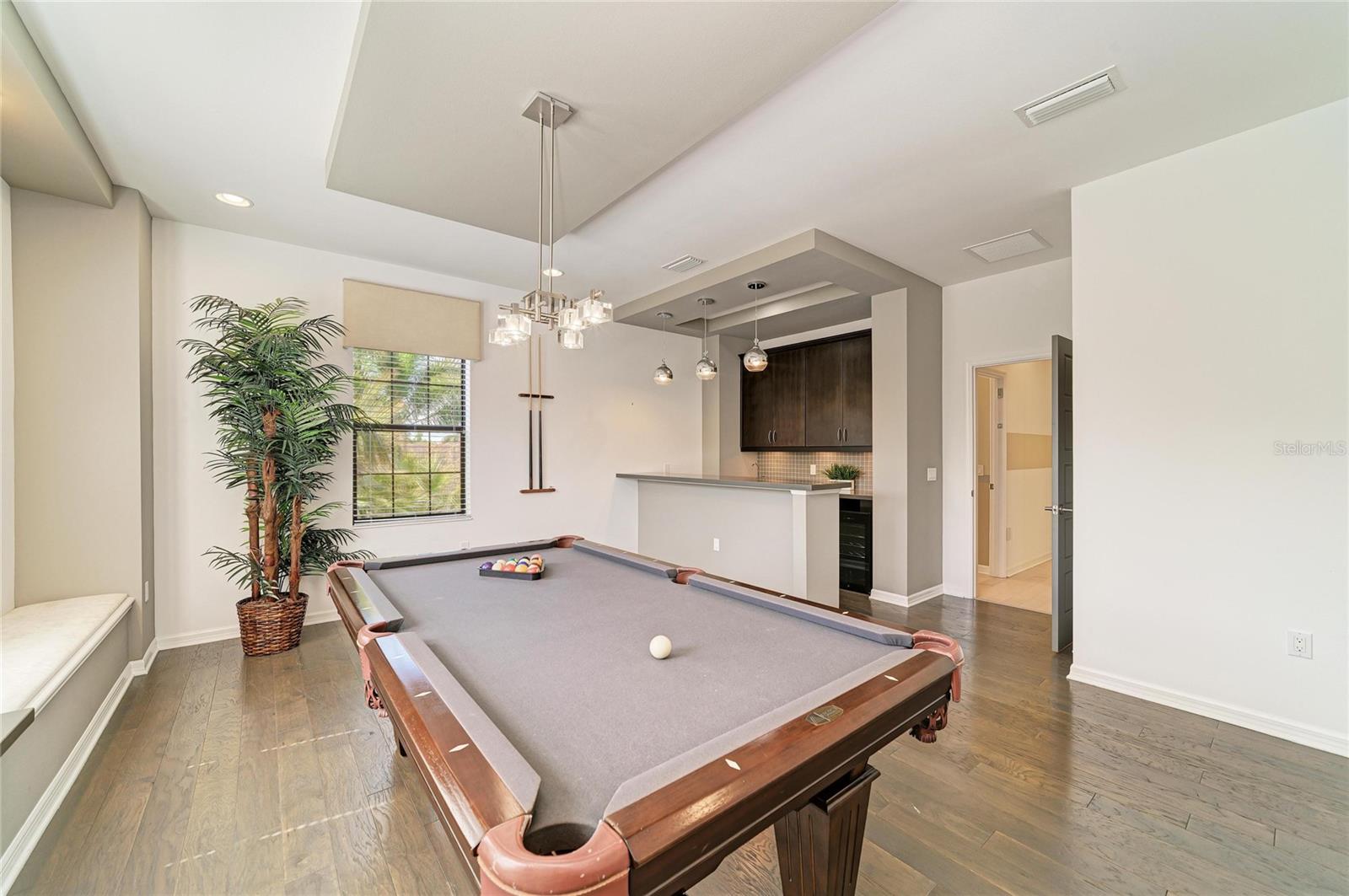 826 HONEYFLOWER LOOP