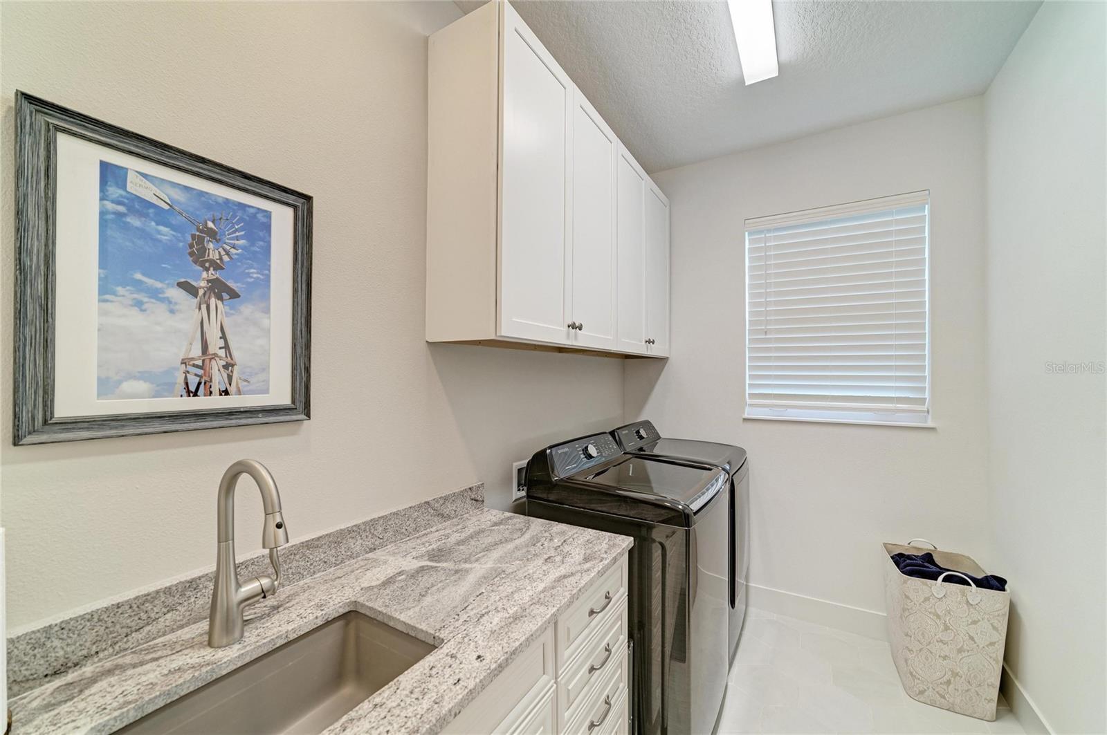 1047 WATERLINE COURT