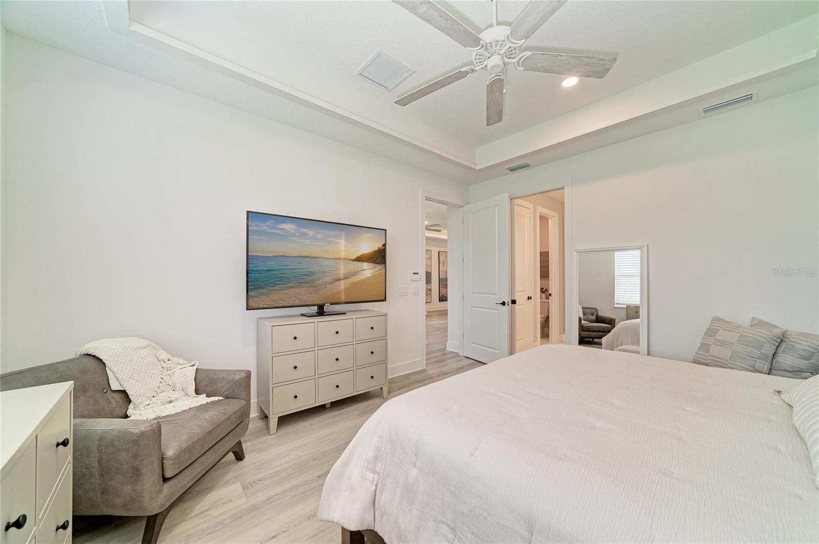 1047 WATERLINE COURT