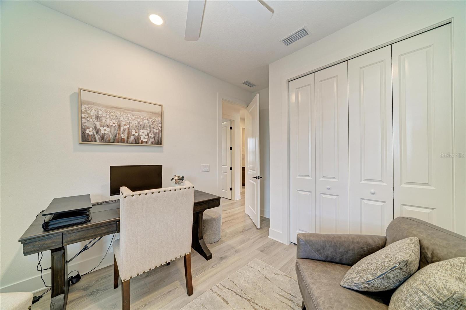 1047 WATERLINE COURT