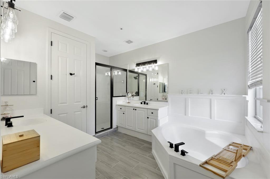 1430 Mariposa CIR 102