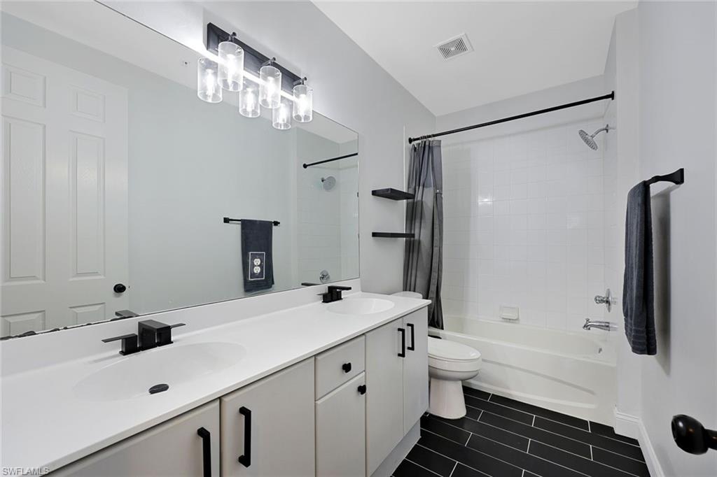 1430 Mariposa CIR 102