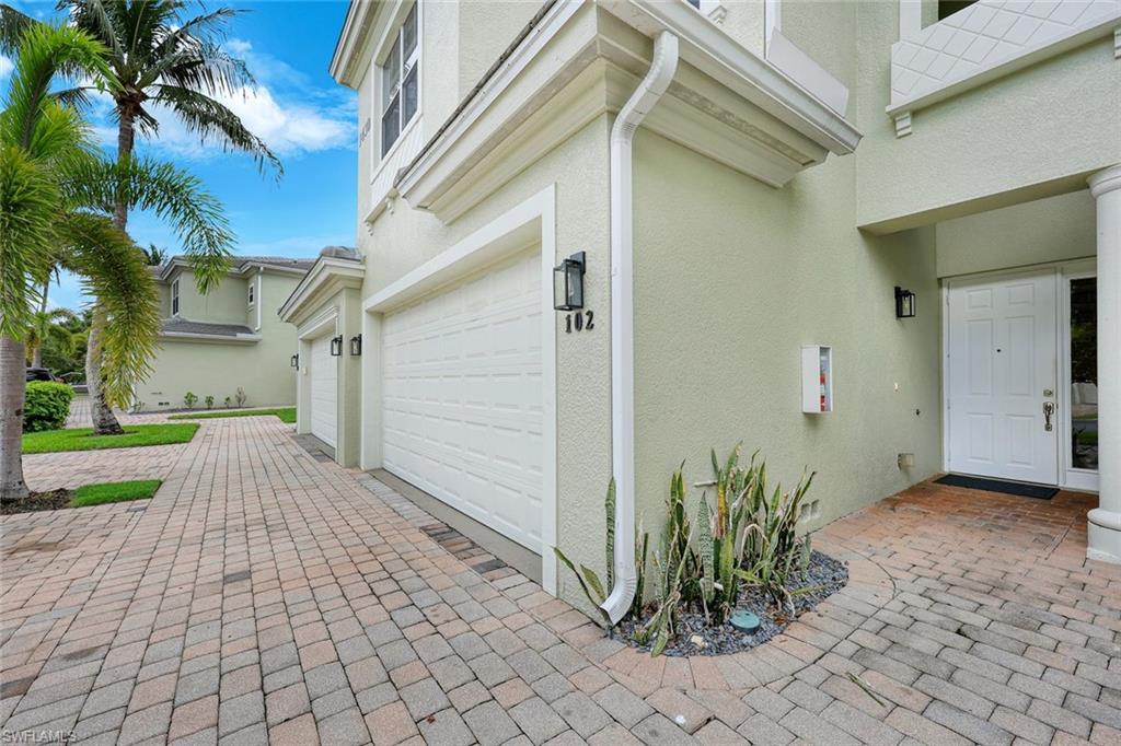 1430 Mariposa CIR 102
