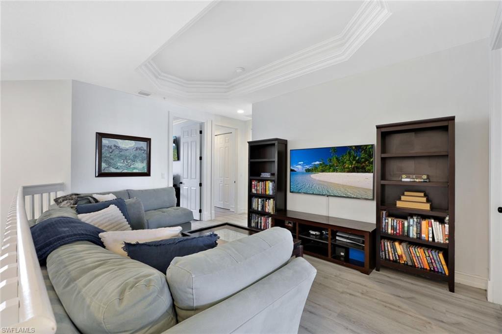 1430 Mariposa CIR 102
