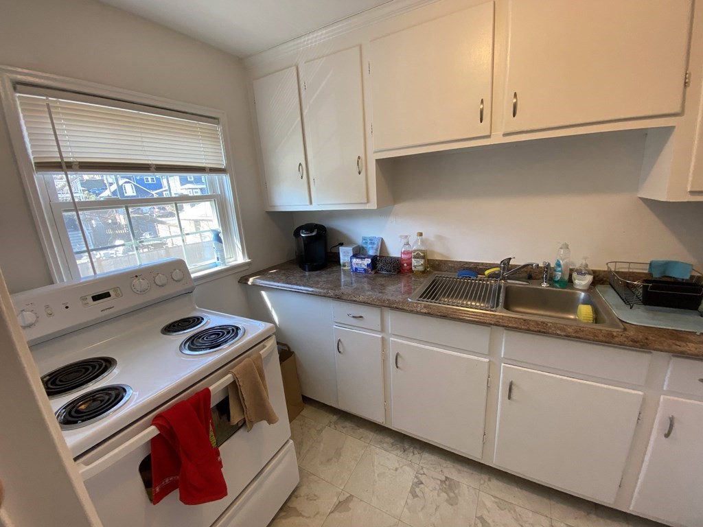 932 Massachusetts Ave # 3