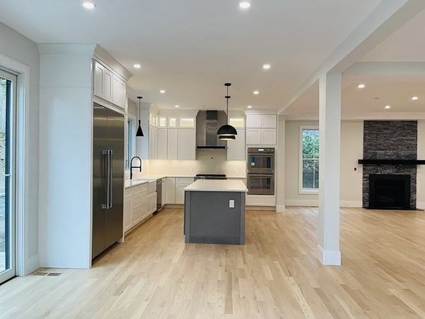 73 Saint Mary St