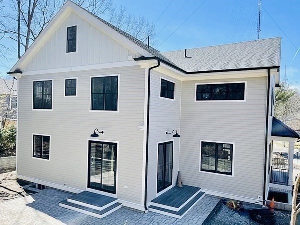 73 Saint Mary St