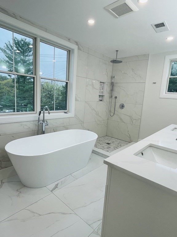 73 Saint Mary St