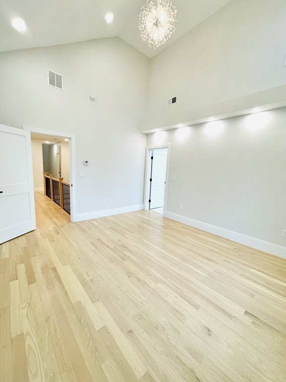 73 Saint Mary St