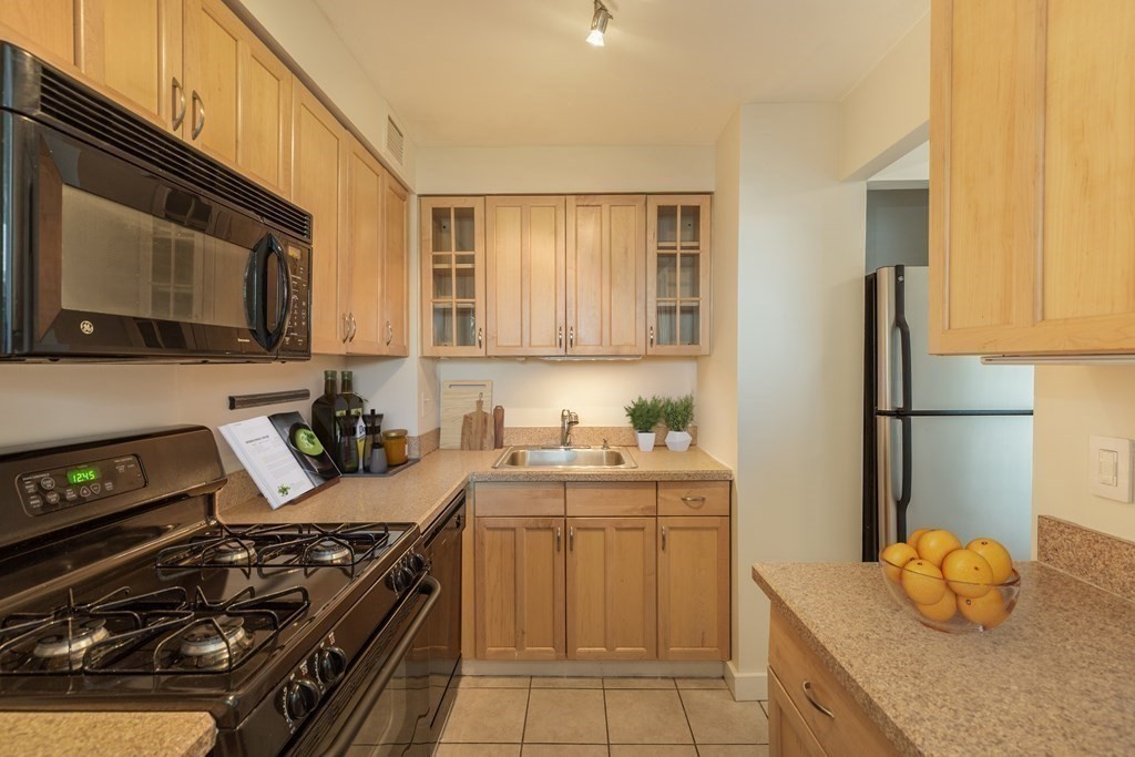 17 Bowdoin Street # 5A