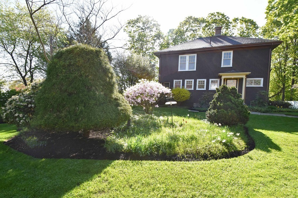 36 Evergreen Ave Unit: Entire Home