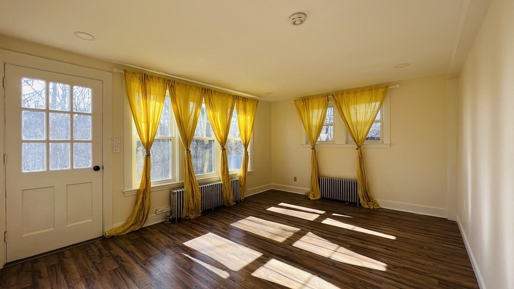 36 Evergreen Ave Unit: Entire Home