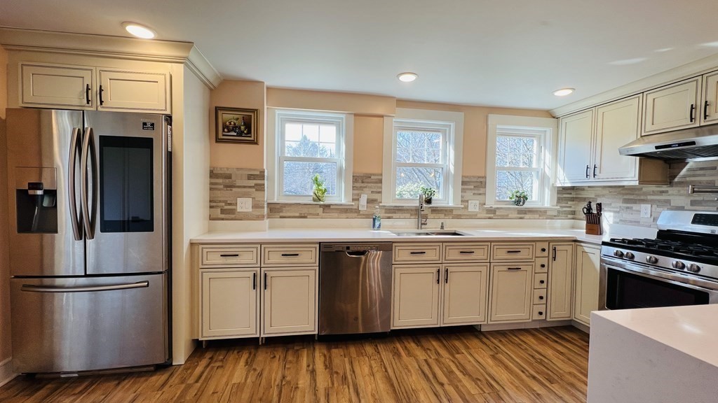 36 Evergreen Ave Unit: Entire Home