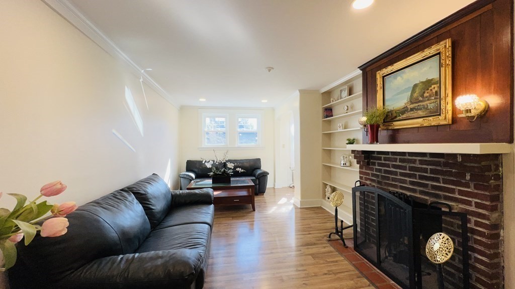 36 Evergreen Ave Unit: Entire Home