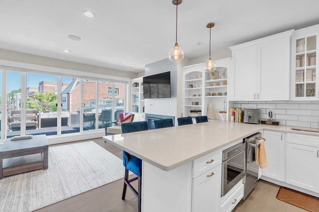 199 W 8th # 6