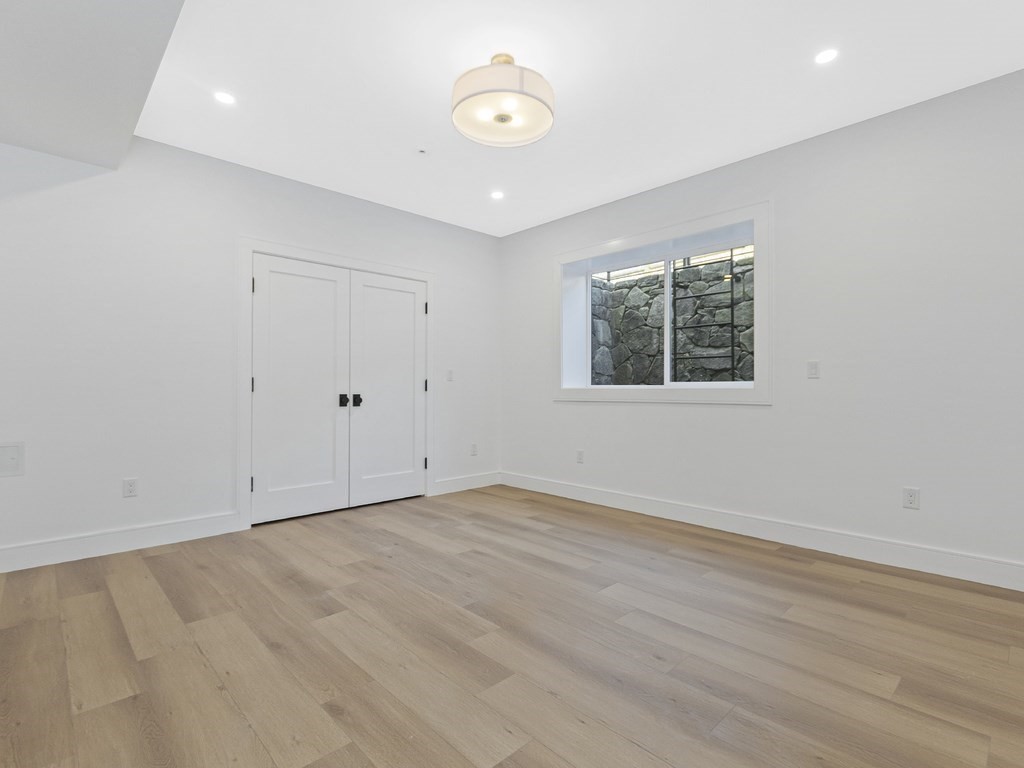 16 Scotney Road # 16