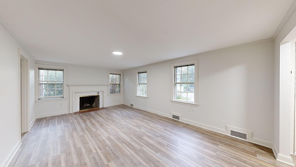 44 Walnut Place Unit: Entire Home