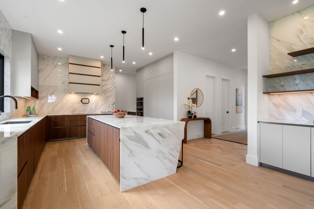 56 Dearborn Street # 56