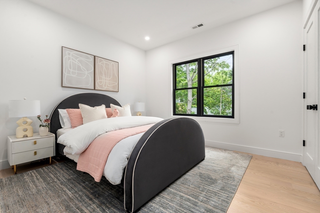 180 Hunnewell Ave # 180