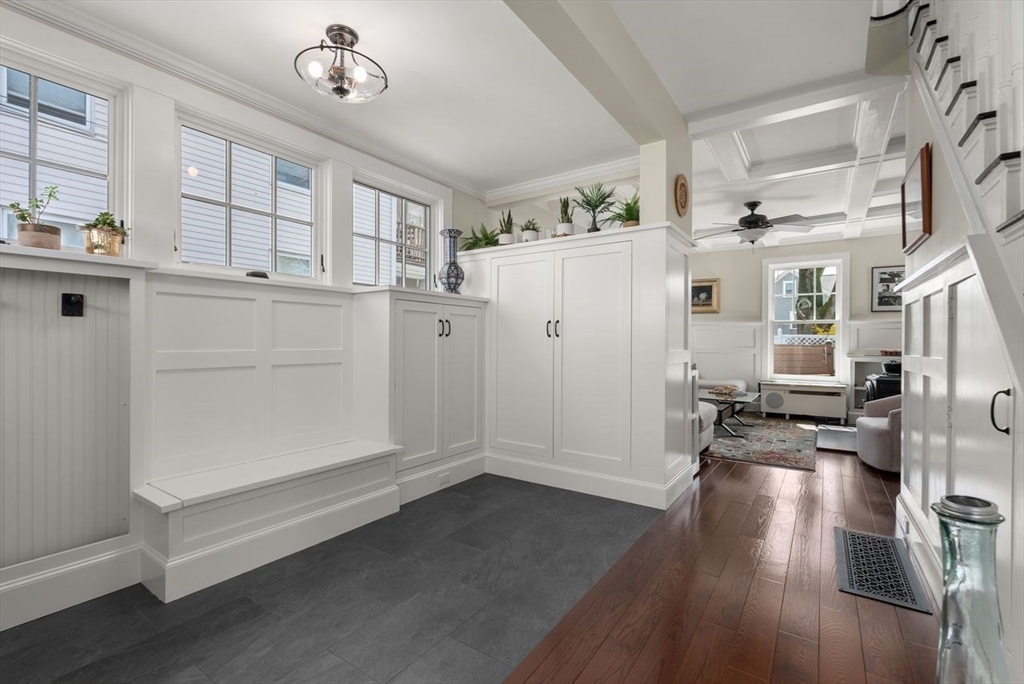 52 Gardner St