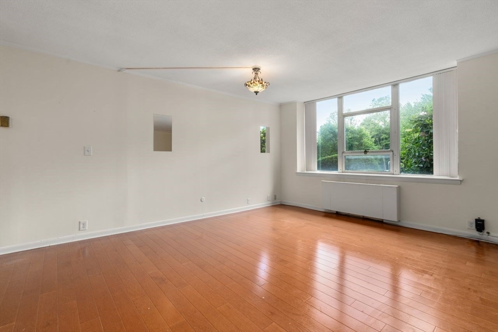 280 Boylston St # 111