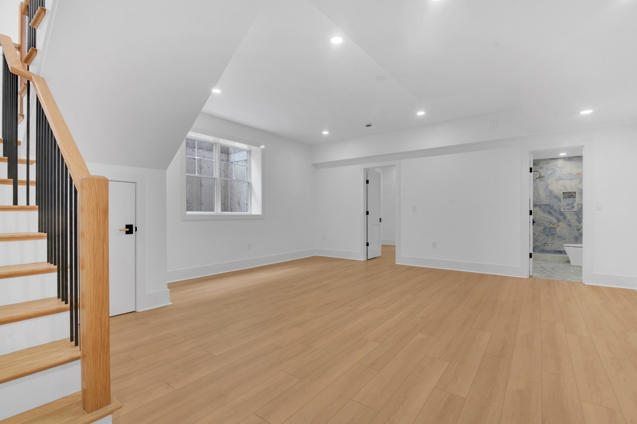 9 Morseland Ave