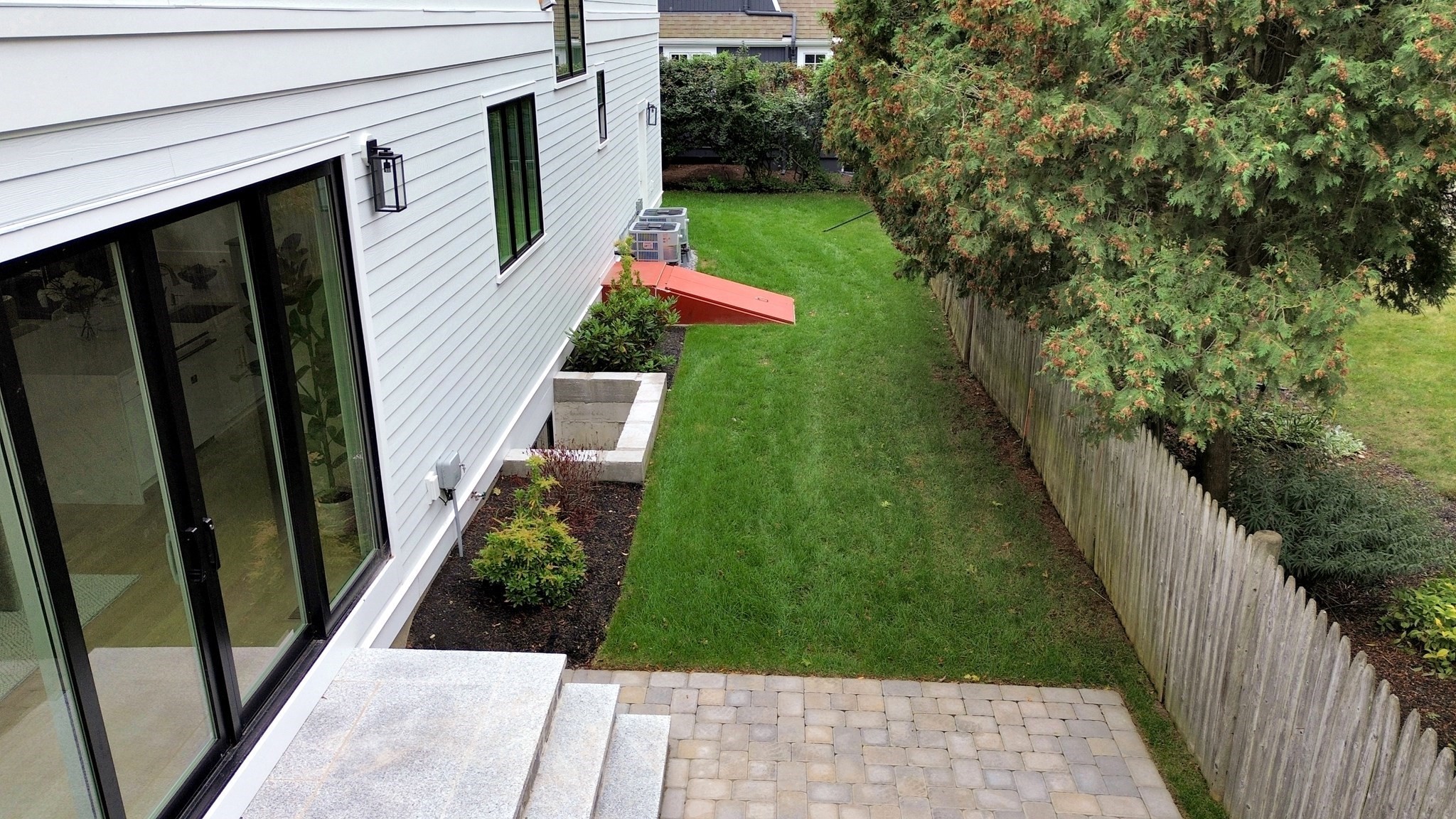 9 Morseland Ave