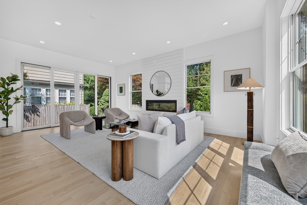 9 Morseland Ave