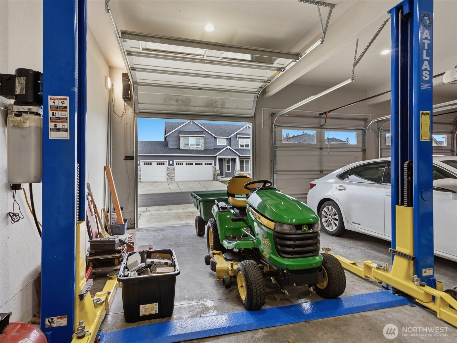 5707 NE 131st Street