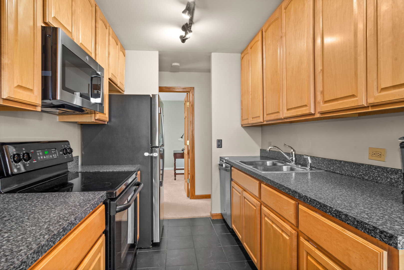 5950 Oakwood Drive Unit: 4B