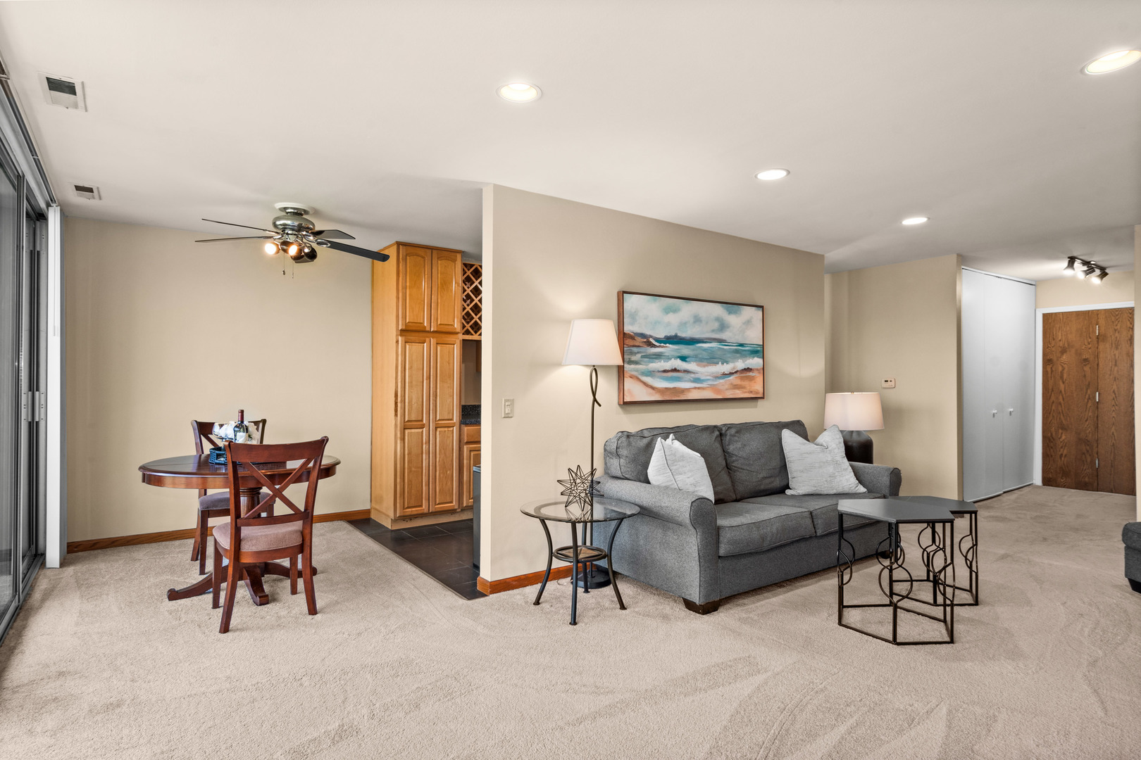 5950 Oakwood Drive Unit: 4B