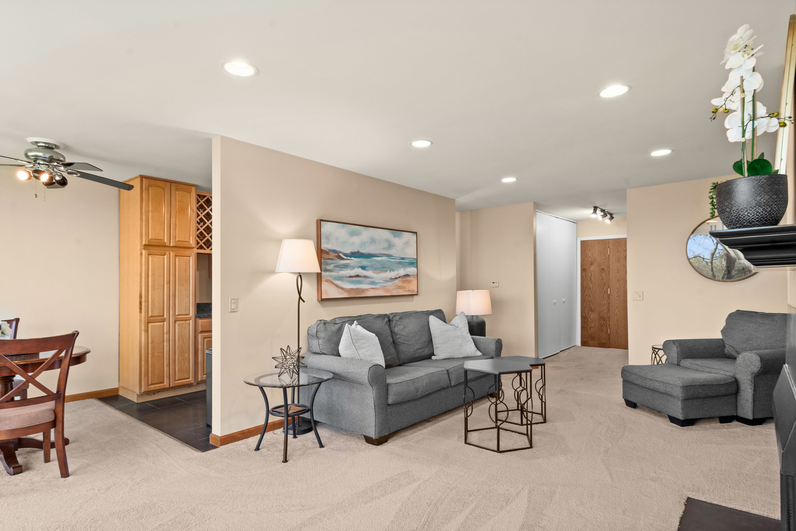 5950 Oakwood Drive Unit: 4B