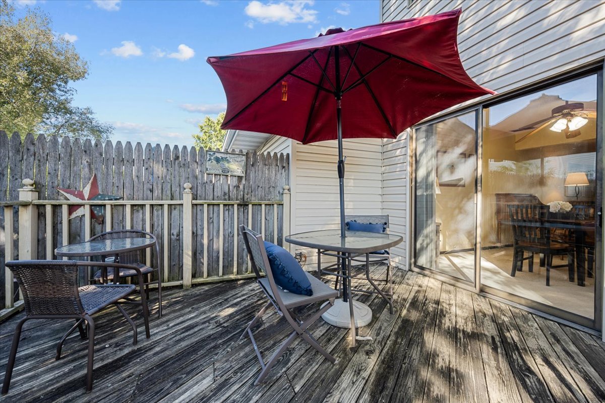 2505 Iris Lane