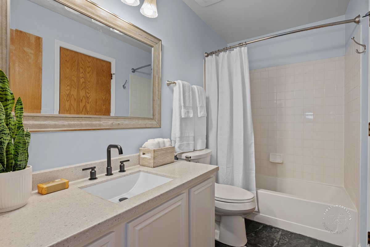 1616 Orchard Court