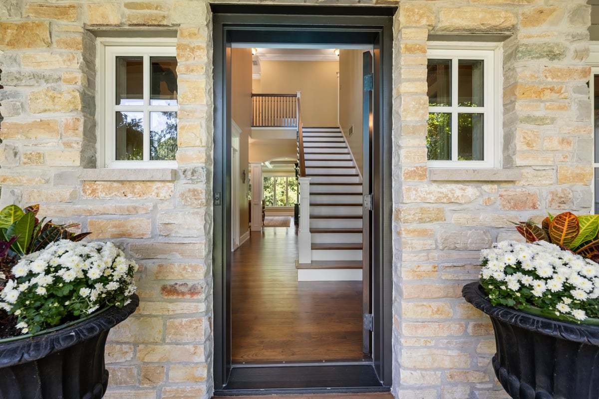 7s561 Green Acres Drive