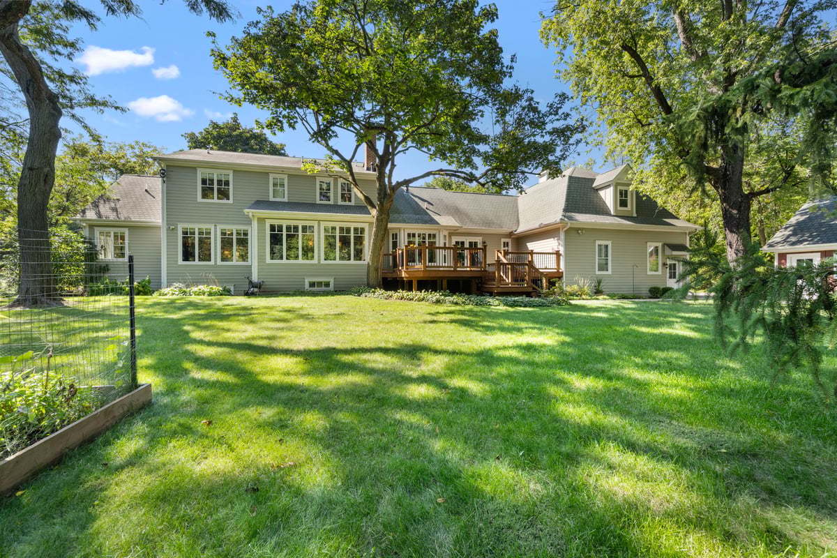 7s561 Green Acres Drive