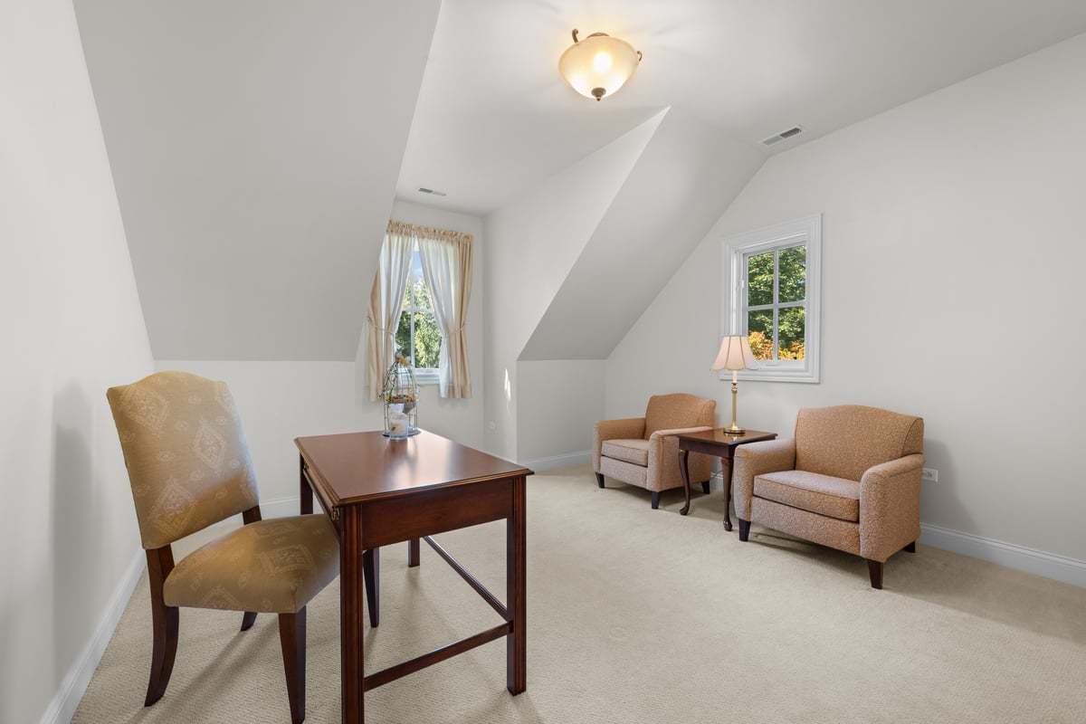 7s561 Green Acres Drive