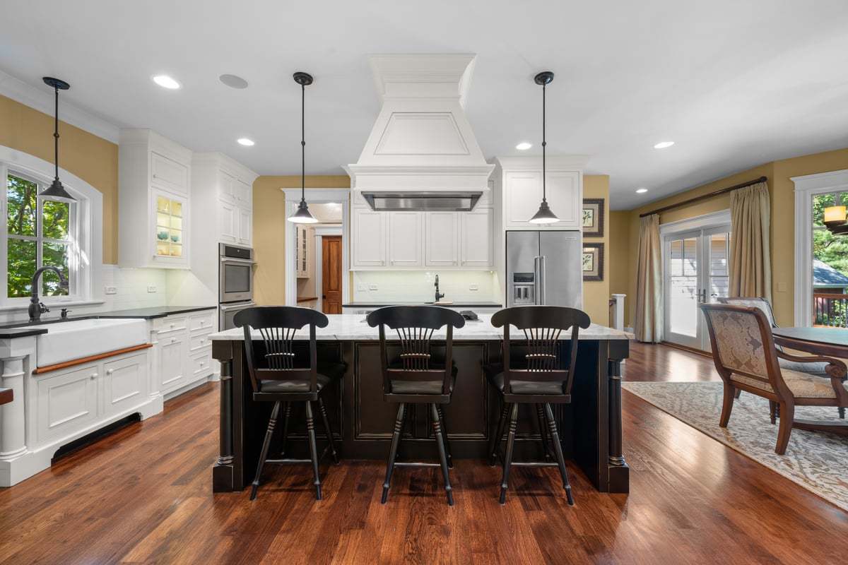 7s561 Green Acres Drive