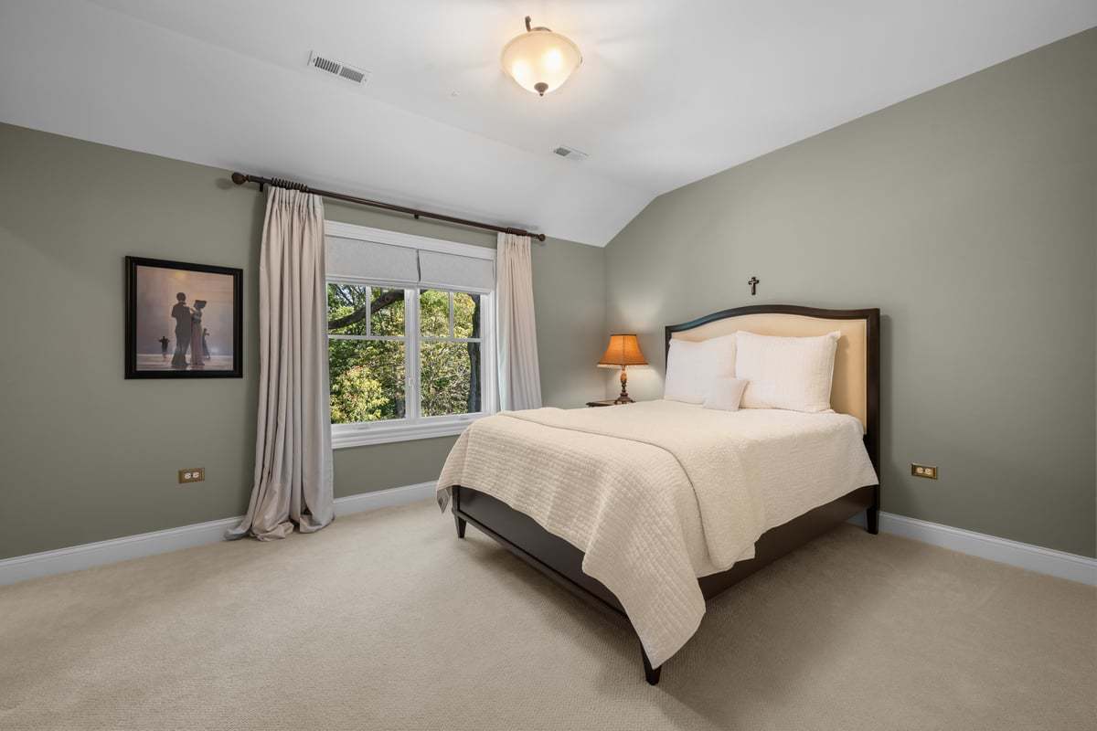 7s561 Green Acres Drive