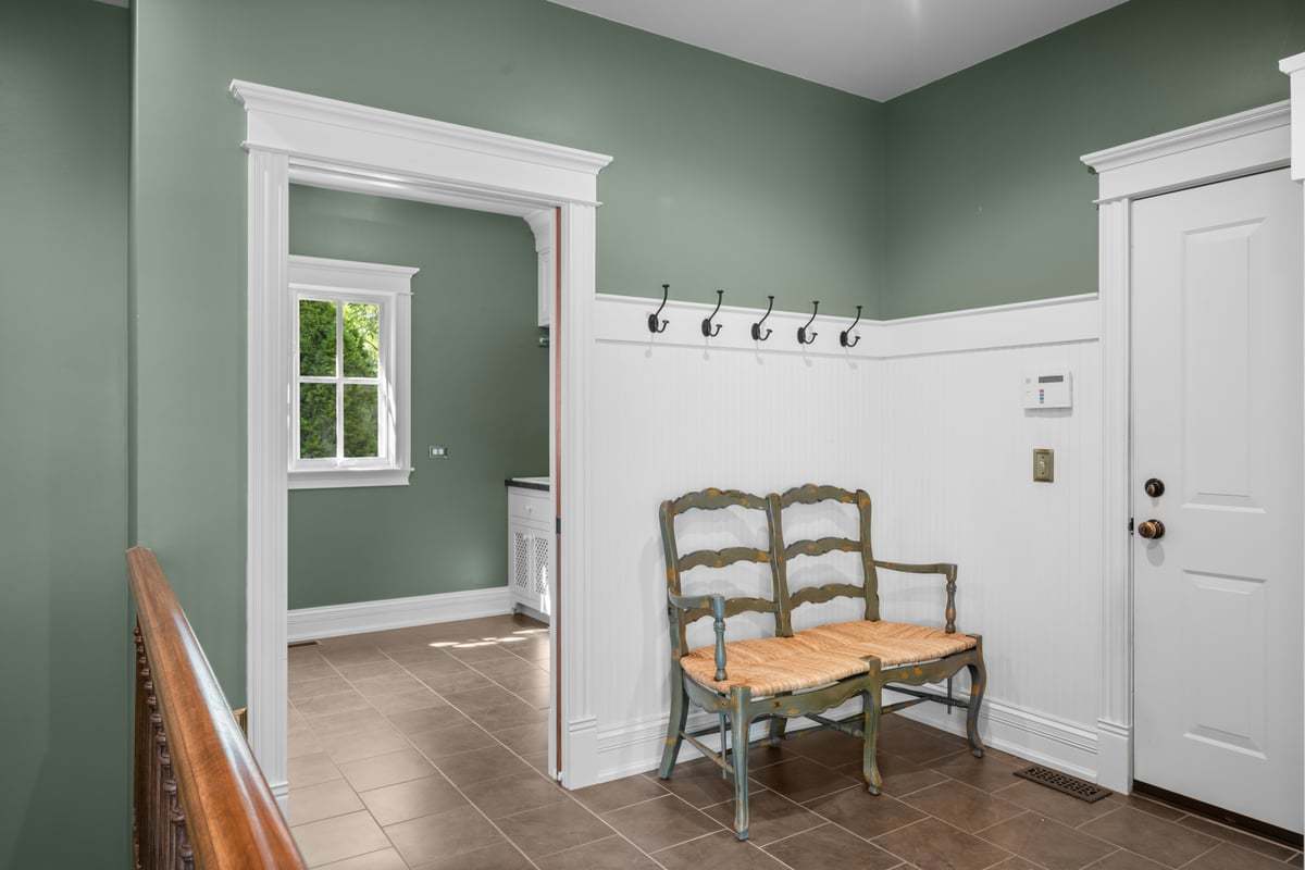 7s561 Green Acres Drive