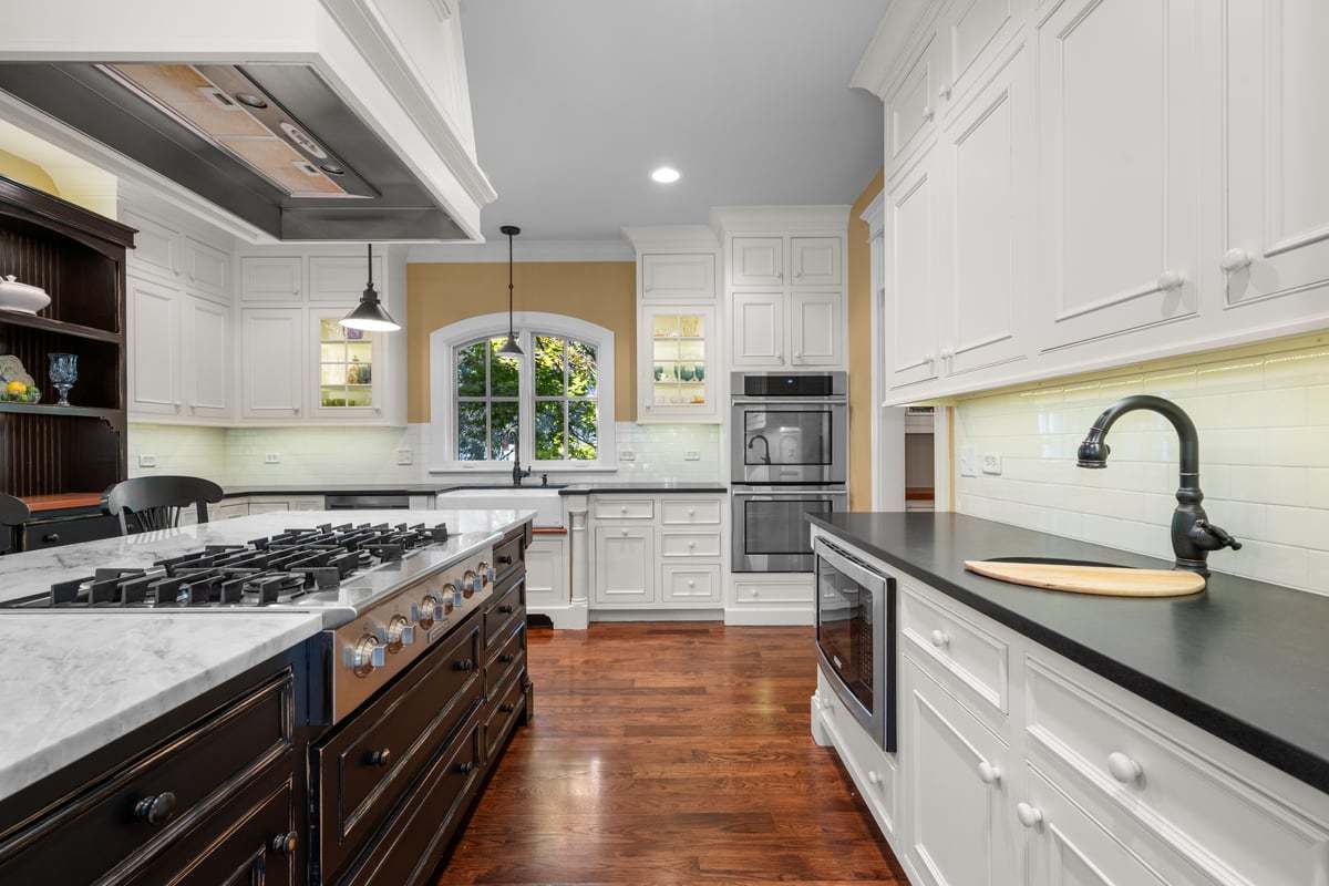 7s561 Green Acres Drive