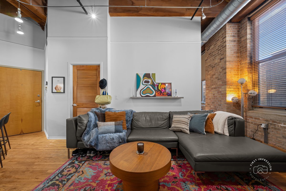 1500 W Monroe Street Unit: 409